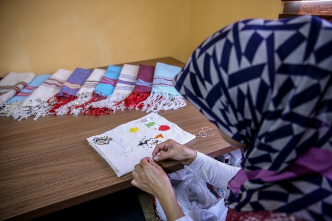 Bursa'nın "Keles bebekleri" bölge kadınının gelir kaynağı oldu